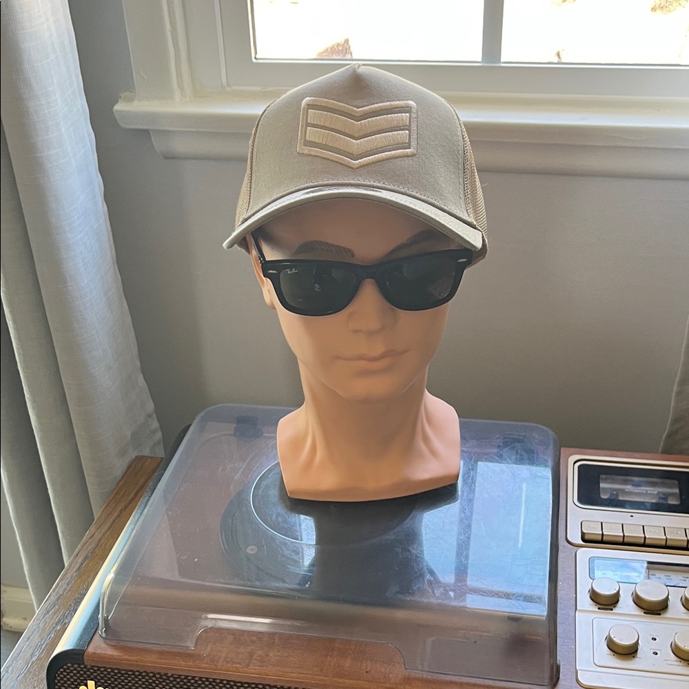 Beige Chevron Men's Baseball Cap